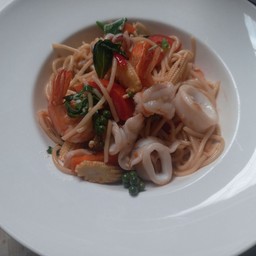 สปาเก็ตตี้ขี้เมาทะเล