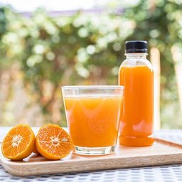 น้ำส้มคั้นขวด ขนาด 250 ml