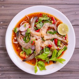 ยำกุ้งสดปลาร้านัว