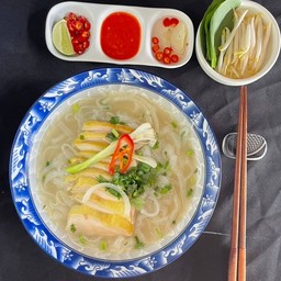 เฝอไก่เวียดนาม l Classic Chicken Pho