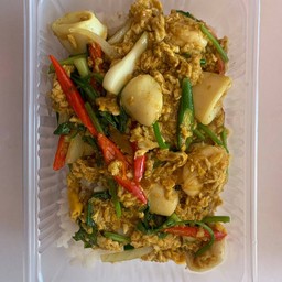 ข้าวผัดผงกะหรี่ทะเล