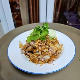 หมู หรือ ไก่ ผัดกระเทียม