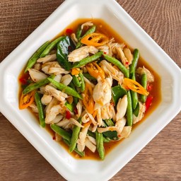 เนื้อปูผัดพริกเหลือง