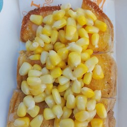 ปังปิ้งเนยนม ข้าวโพด (2แผ่น)