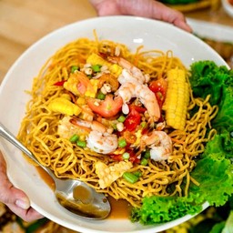 ตำข้าวโพดหมี่กรอบกุ้งสุก