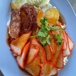 ข้าวหมูแดง