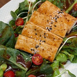 สลัดเต้าหู้ย่าง