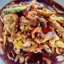 แอบยำ แซ่บ