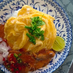 ข้าวไข่ข้นยำปลากระป๋อง
