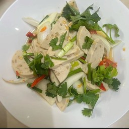 ยำหมูยอ