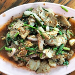 น้ำตกหมู