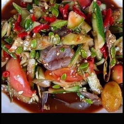 ร้านลาบส้มตำแม่น้องเจเจ วัดสวนแก้ว