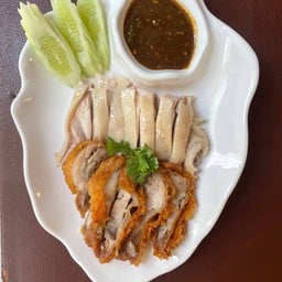 ไก่ผสมกับข้าว จานเล็ก