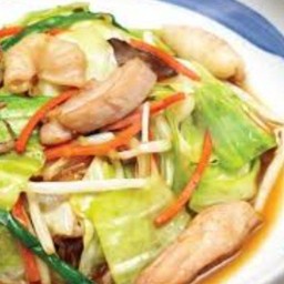 ผัดผักรวมหมูซอสญี่ปุ่น ราดข้าว