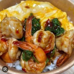 ข้าวกระเพรากุ้งไข่ข้น