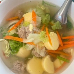 แกงจืดเต้าหู้หมูสับ