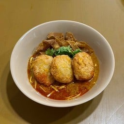 ข้าวซอยทอดมันกุ้ง