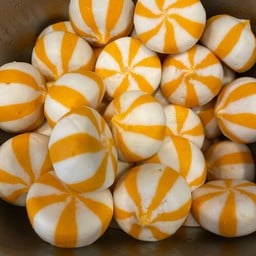 ลูกชิ้นไข่กุ้ง 1 ขีด