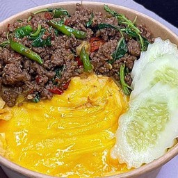 ข้าวผัดกะเพราเนื้อสับ(ไม่รวมไข่ข้นนะ)