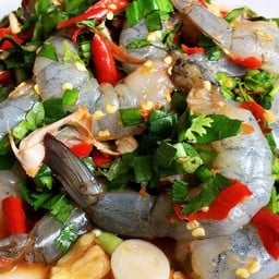 ยำกุ้งสด