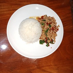 กะเพราหมูสับ