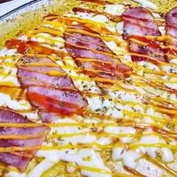 เครปเบค่อนเนยกระเทียมชีส