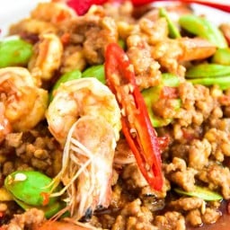 กะเพราปากแหก