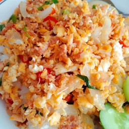 แหนมผัดไข่