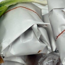 ข้าวหมูแดงสีมรกต บางจาก (Bang Chak)