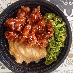 ข้าวไข่ข้น+ไก่กรอบราดซอสเกาหลี