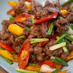 หมูผัดกะปิ