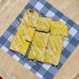 ปังปิ้งเนยนมน้ำตาล - Sugar, Condensed milk and butter toast