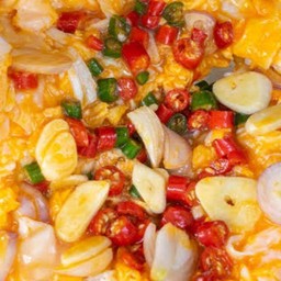 ไข่ข้นหน้าพริกน้ำปลาราดข้าว