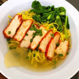 ไอ้อ้วนบะหมี่/อาหารตามสั่ง กะเพราถาด