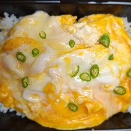 [อร่อยซ่ากับโค้ก] ข้าวขยี้ไข่น้ำปลาพริกขี้หนู +  โค้ก ออริจินัล (กระป๋อง) 