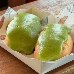 หมั่นโถวปิ้งสังขยาใบเตย