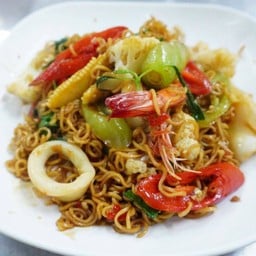 ม่าม่าผัดขี้เมา