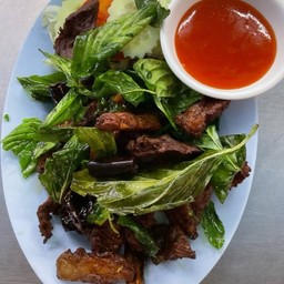 เนื้อทอดใบมะกรูด