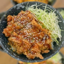 ข้าวไก่กรอบซอสSweet Honey(น้ำผึ้ง)