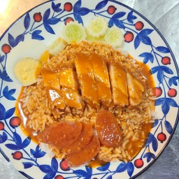 ข้าวหมูกรอบกุนเชียงไข่