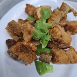 หมูกรอบ