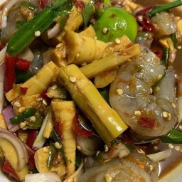 ตำปูปาร้าหน่อไม้กุ้งสด