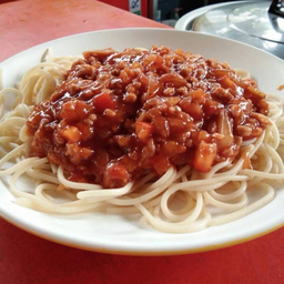 สปาเก็ตตี้ราดซอสมะเขือเทศ (หมูสับ)