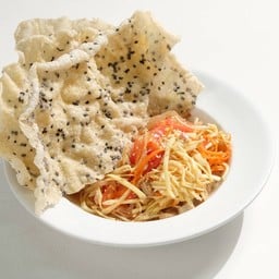 ยำหัวปลีข้าวเกรียบงา