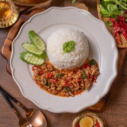 พากิน กะเพราพริกแห้ง อาหารไทย_จีน มิดเวย์พอยท์ ลาดพร้าว