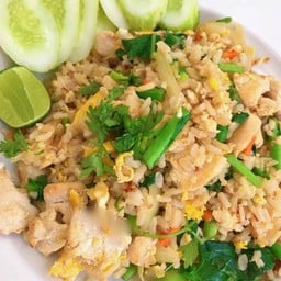 ข้าวผัดไก่