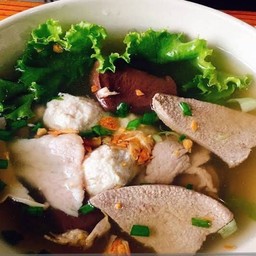 เกาเหลาเลือดหมู