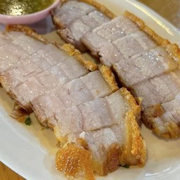 หมูกรอบทอด