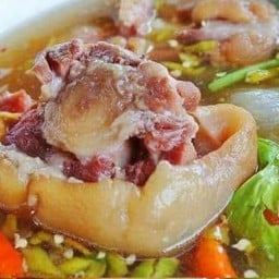 ซุปหางวัว ฮาล้าล (ร้านโจ๊กนินจา) หน้า รพ.อ่างทอง