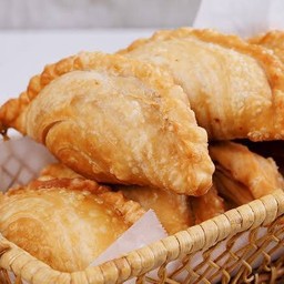 ไส้มันม่วง 6ชิ้น